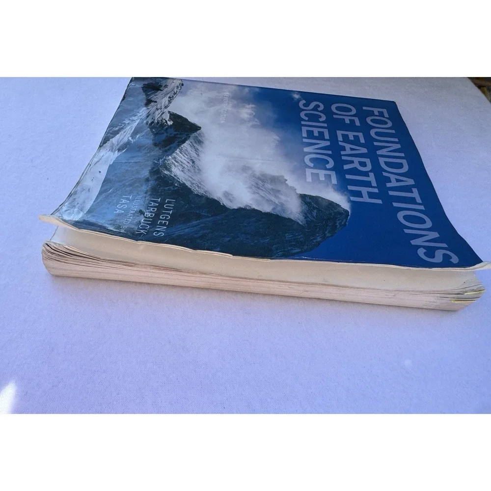VG13 Foundations of Earth Science by Edward J. Tarbuck, Frederick‎ K. Lutgens